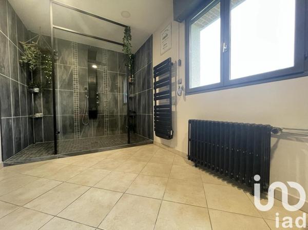 Pavillon 5 pièces de 183 m² à Bourbourg (59630)