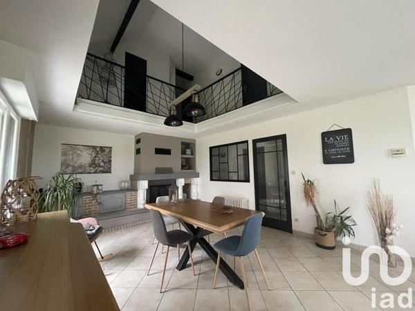 Pavillon 5 pièces de 183 m² à Bourbourg (59630)