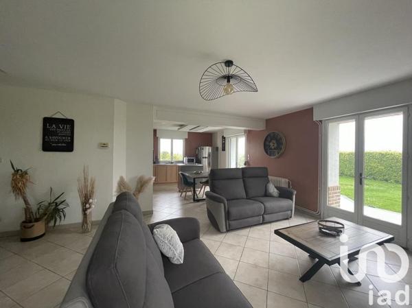 Pavillon 5 pièces de 183 m² à Bourbourg (59630)