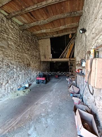 GRANGE 130 m2 à vendre à Brandeville