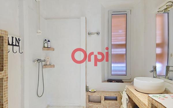 Appartement à vendre    2 pièces • 32,80 m2 La Seyne-sur-Mer