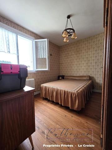 Maison bien située 3 chambres avec grenier de 43 m² au sol et garage - Beau potentiel