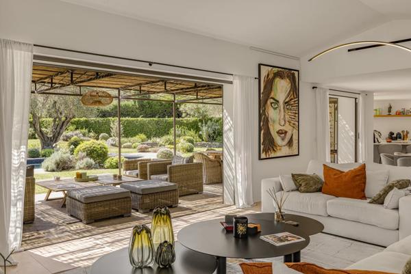 Mougins, Maison 5 Chambres -  234 m² à vendre