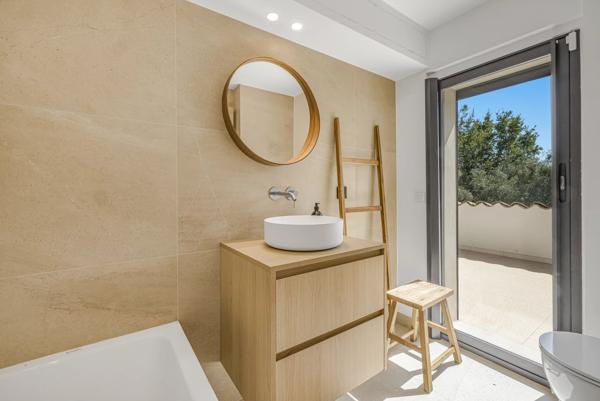 Mougins, Maison 5 Chambres -  234 m² à vendre