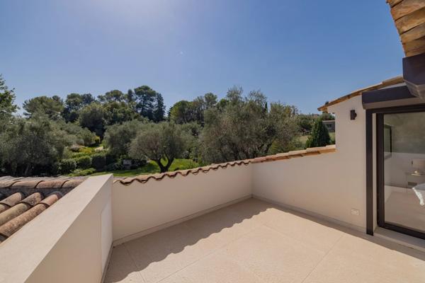 Mougins, Maison 5 Chambres -  234 m² à vendre