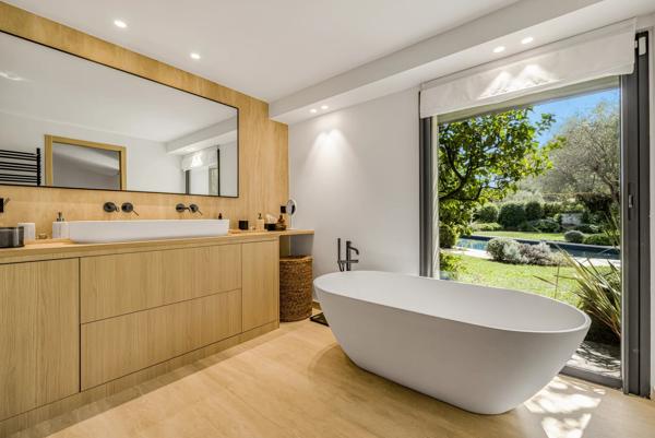 Mougins, Maison 5 Chambres -  234 m² à vendre