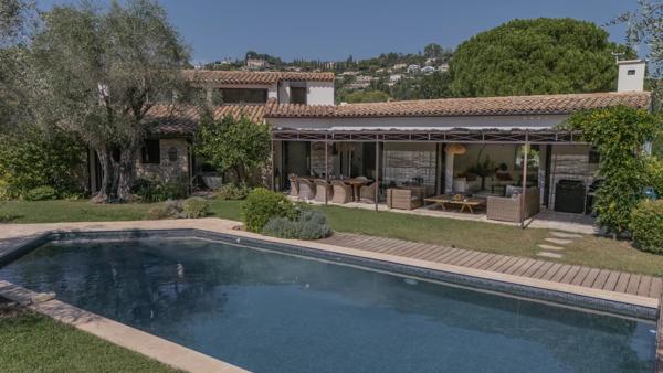 Mougins, Maison 5 Chambres -  234 m² à vendre