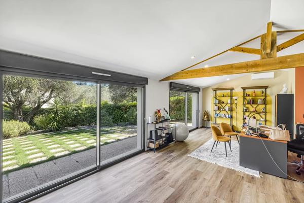Mougins, Maison 5 Chambres -  234 m² à vendre