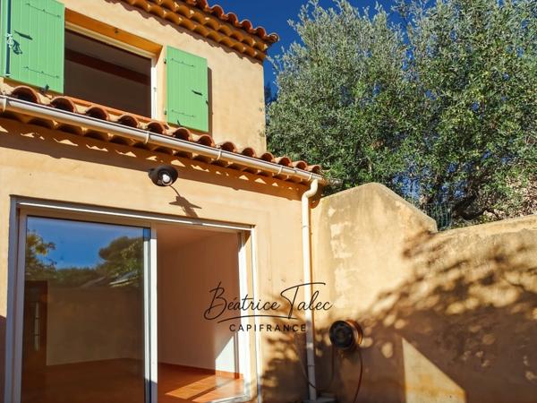 Appartement duplex T3 – 72 m², terrasse conviviale, parking privé – La Fare-les-Oliviers, provence, Bouches-du-Rhône, Quartier calme, résidentiel