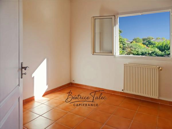Appartement duplex T3 – 72 m², terrasse conviviale, parking privé – La Fare-les-Oliviers, provence, Bouches-du-Rhône, Quartier calme, résidentiel