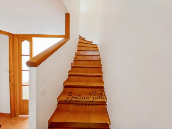 Appartement duplex T3 – 72 m², terrasse conviviale, parking privé – La Fare-les-Oliviers, provence, Bouches-du-Rhône, Quartier calme, résidentiel