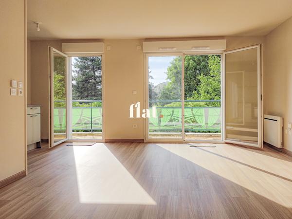 T3 DALBY + GARAGE: RUE DES STOCKS -