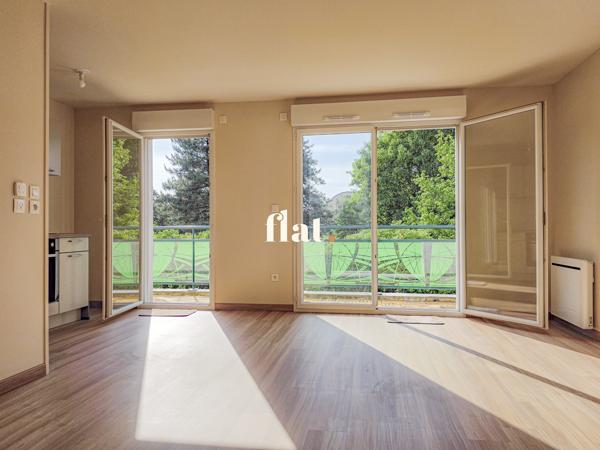 T3 DALBY + GARAGE: RUE DES STOCKS -