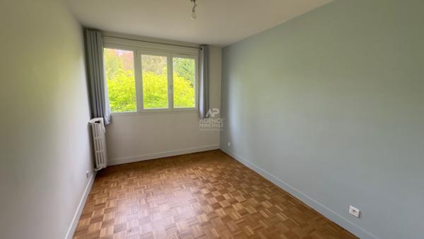 SEVRES BRANCAS - APPARTEMENT 3 CHAMBRES 429 000 € **  - Référence  706-S