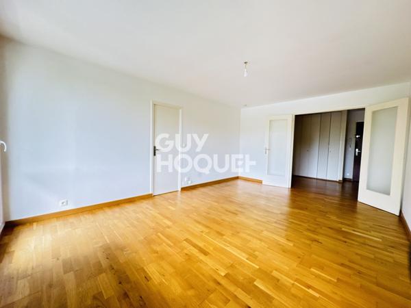 CORMONTREUIL - VIEUX CORMONTREUIL- A VENDRE - Appartement de type 5 avec balcon et cave