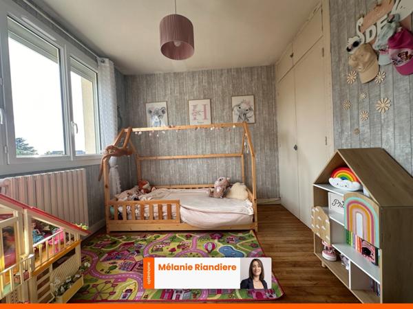 Maison familiale 4 chambres avec jardin et dépendances – Noyant-Villages