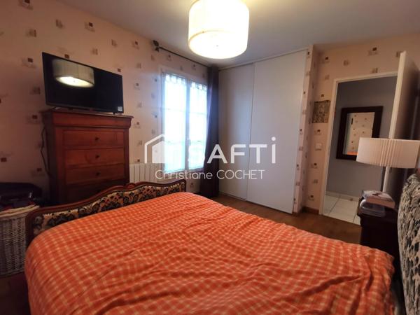 Secteur tranquille, commerces de proximité, bus en 15 minutes de la gare