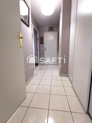 Secteur tranquille, commerces de proximité, bus en 15 minutes de la gare