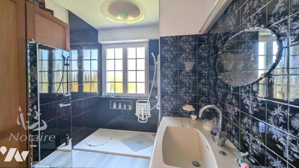 Maison familiale de 220 m² à Plouescat – beaux volumes, terrain de 1 000 m²