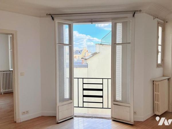 IMMEUBLE 1930 - 5ème étage - DEUX PIECES - 54,36 m²