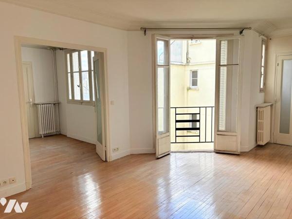 IMMEUBLE 1930 - 5ème étage - DEUX PIECES - 54,36 m²