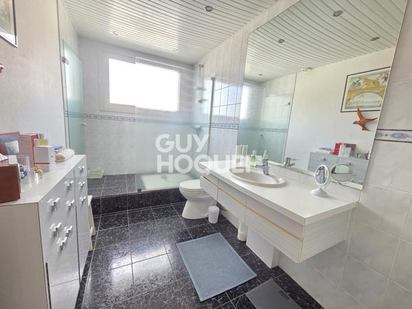 MAISON À VENDRE DE 5 PIÈCES DE 130,00 M²