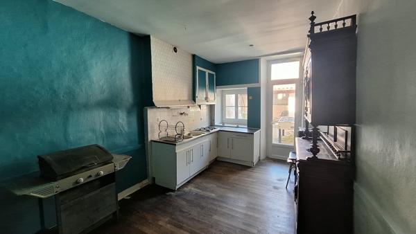 Maison
         3 pièces
        - 62 m² 44 000 € *