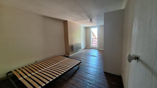 Maison
         3 pièces
        - 62 m² 44 000 € *