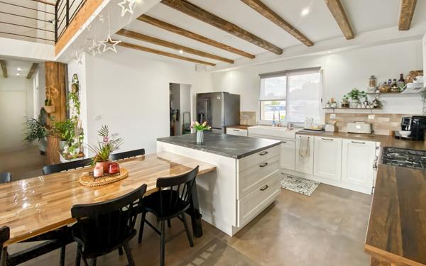 Maison à vendre    5 pièces •  Orgueil