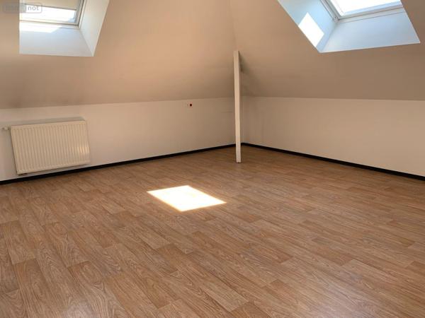 Bureaux à vendre à Bailleul dans le Nord (59270), ref : F30421