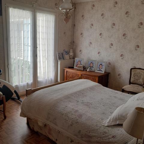 Maison à vendre 6 pièces AIGRE (16)
