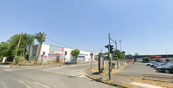 Vente Local commercial 300 m2 à Bègles