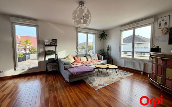 Appartement à vendre    4 pièces • 103 m2 Montigny-le-Bretonneux