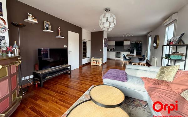 Appartement à vendre    4 pièces • 103 m2 Montigny-le-Bretonneux