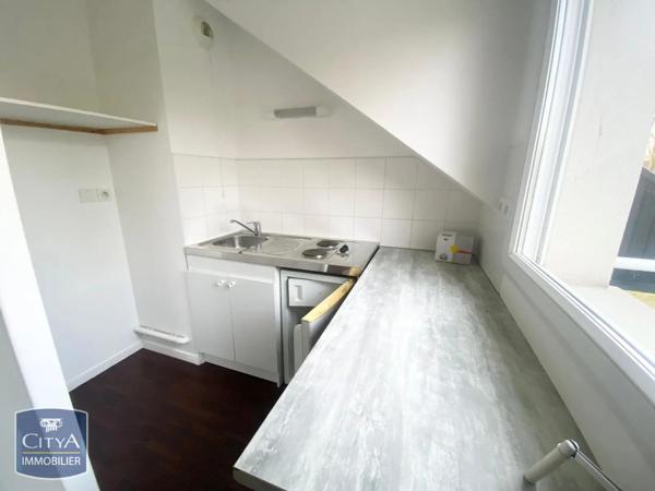 Appartement à louer 2 pièces 45.15m² Condé-sur-l'Escaut (59163)
