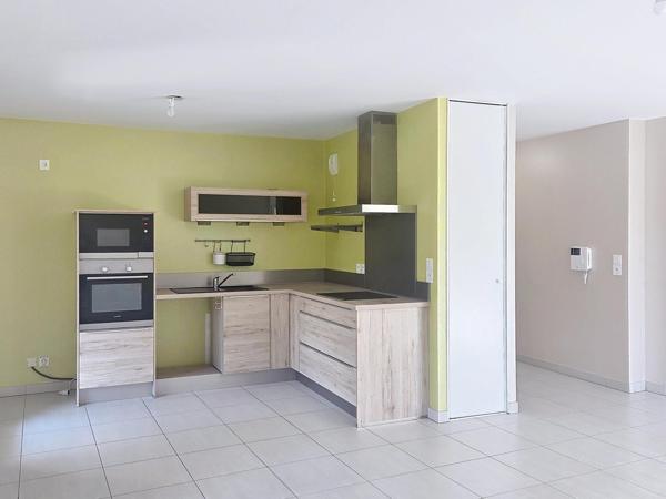 Proche Dijon - T4 récent + terrasse + garage
