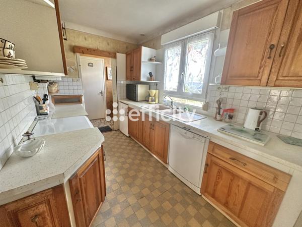 Maison
         6 pièces
        - 106 m² 254 500 € *