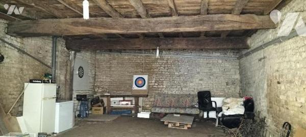 Dans le charmant bourg de Dampierre su Boutonne, à moins de 10 min d'Aulnay et 20 min de Saint ...