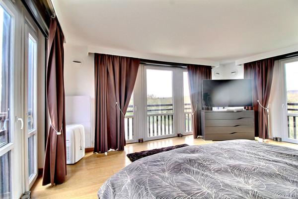 Perle Rare Triplex À VENDRE, 6 pièces, 162 m², Port de Cergy