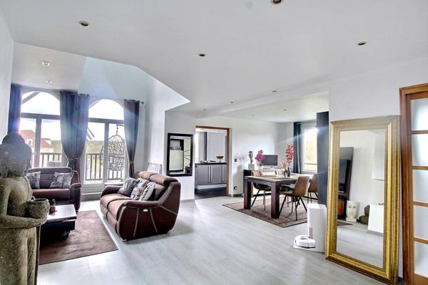 Perle Rare Triplex À VENDRE, 6 pièces, 162 m², Port de Cergy