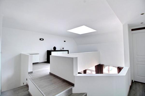 Perle Rare Triplex À VENDRE, 6 pièces, 162 m², Port de Cergy