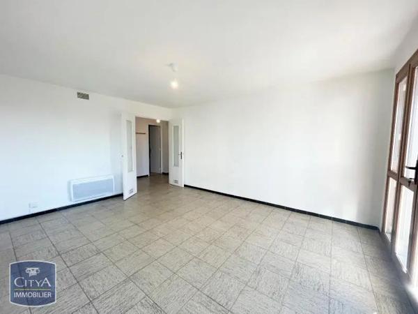 Appartement à louer 3 pièces 76.9m²