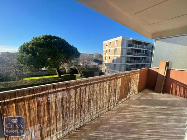 Appartement à louer 3 pièces 76.9m²