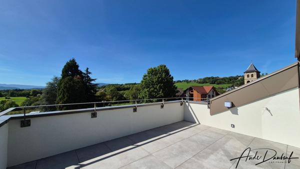 Attique T4 – 98 m² avec Terrasse, Verrière et Vue Panoramique – Axe Annecy / Genève