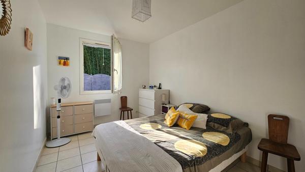 Maison 91m2 - 3 chambres - piscine - 2005 m2 de terrain