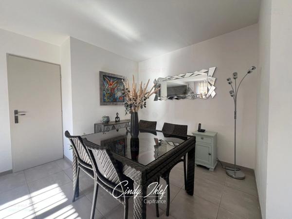 Dpt Bouches du Rhônes (13), Appartement T3 à vendre, Vitrolles, Secteur NORD.