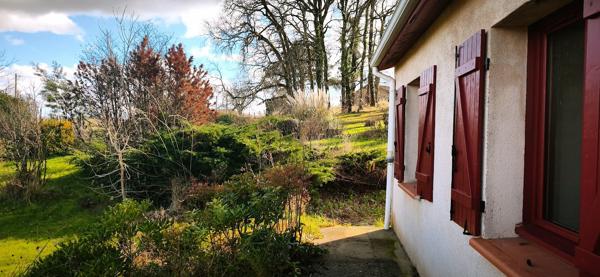 Maison individuelle récente avec garage et magnifique terrain arboré de 2000 m² Durfort lacapelette