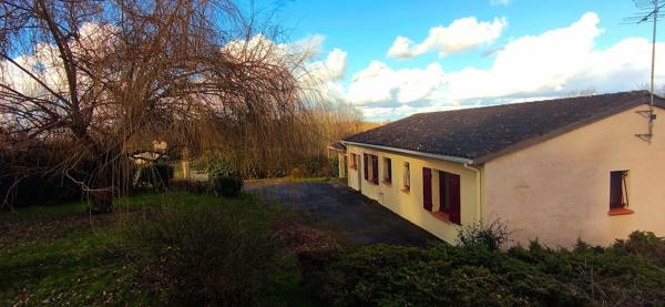 Maison individuelle récente avec garage et magnifique terrain arboré de 2000 m² Durfort lacapelette