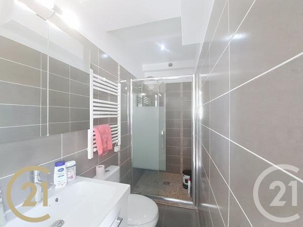 Appartement F3 à vendre  3 pièces - 32,62 m2 CANNES - 06