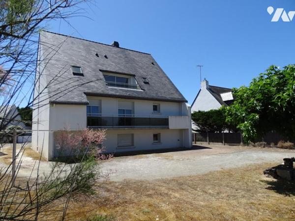 Maison divisée en 3 appartements à 250 m de la plage